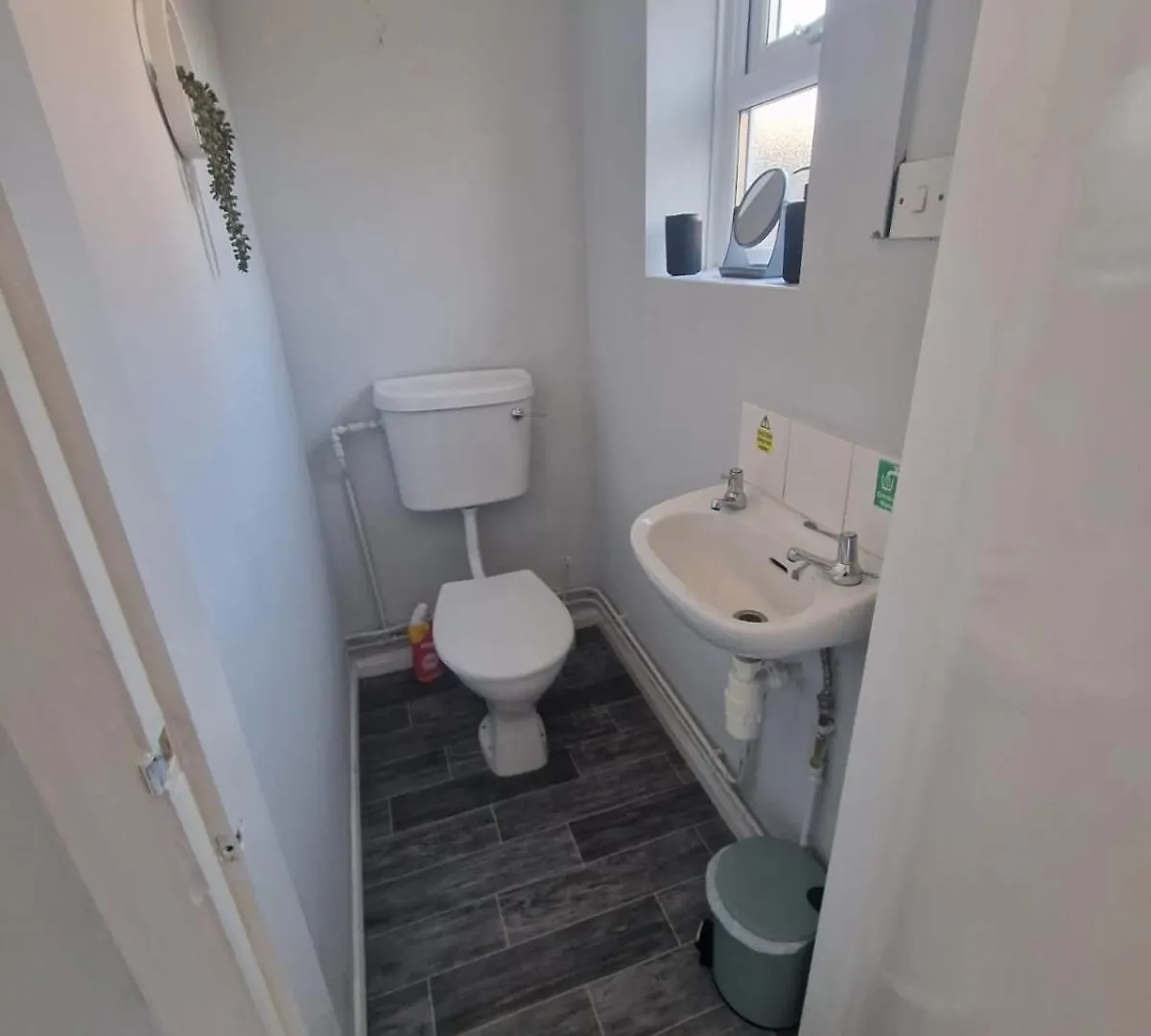 Holiday home 4Br Contractor Home In Blacon Saughall United Kingdom